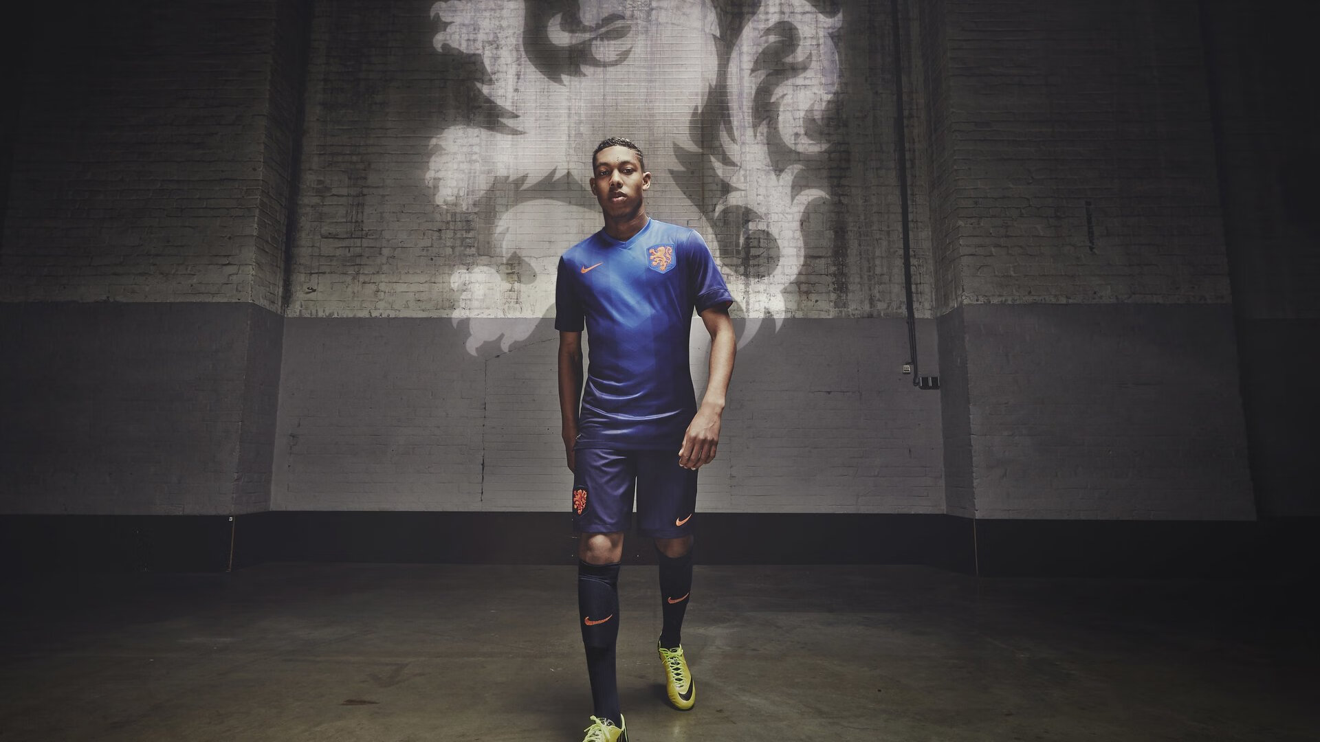 五大联赛定位球策略演化是否增强进攻多样性，定位球战术分为